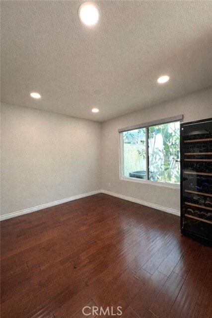 Building Photo - 1025 Creekside Dr