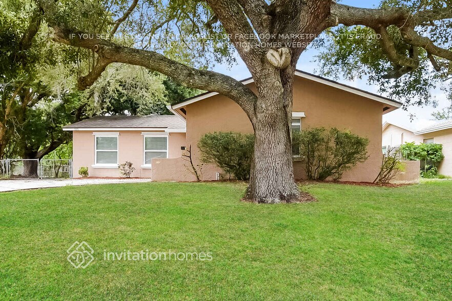 Building Photo - 520 Sunrise Dr