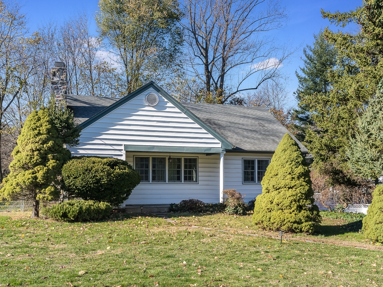 Building Photo - 130 Littleton Rd