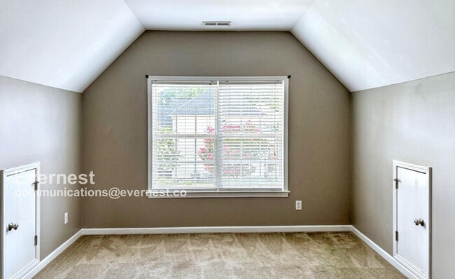 Building Photo - 100 Paxford Ct