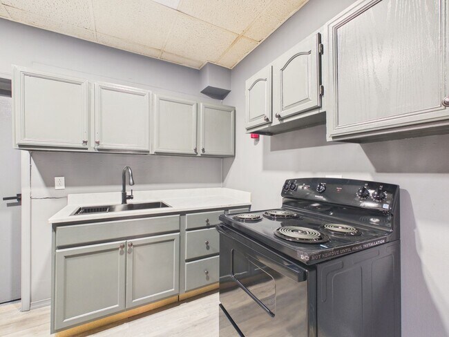 Building Photo - 1527 Naudain St