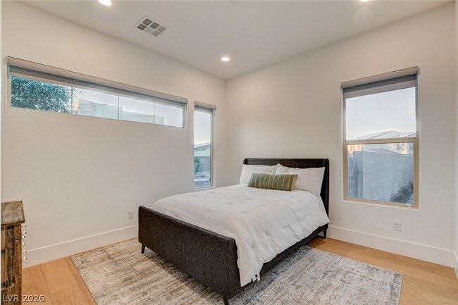 Building Photo - 2560 Bridle Oaks Ct