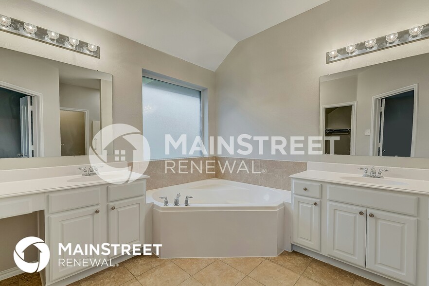 Building Photo - 6410 Peach Tree Ct