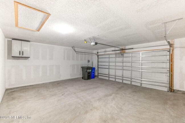 Building Photo - 47 Tordera Ln