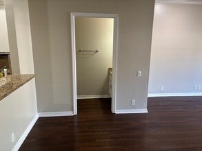 Building Photo - 14916 Salamander Pl