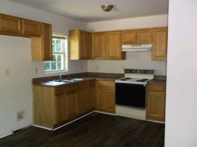 Building Photo - One Level House for Rent-Clemmonsville Rd....