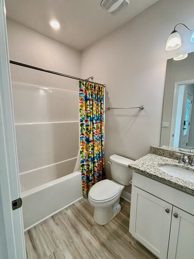 Building Photo - 492 Vermilion Cir