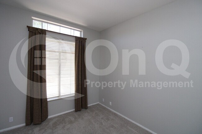 Building Photo - 5997 W Aurora Dr