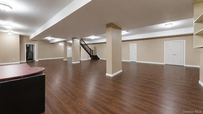 Building Photo - 31 Cornwall Ln