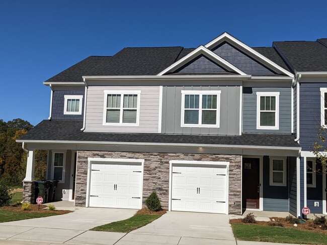 Primary Photo - 3 BEDROOM TOWNHOME DOWNTOWN CONCORD-GREENW...