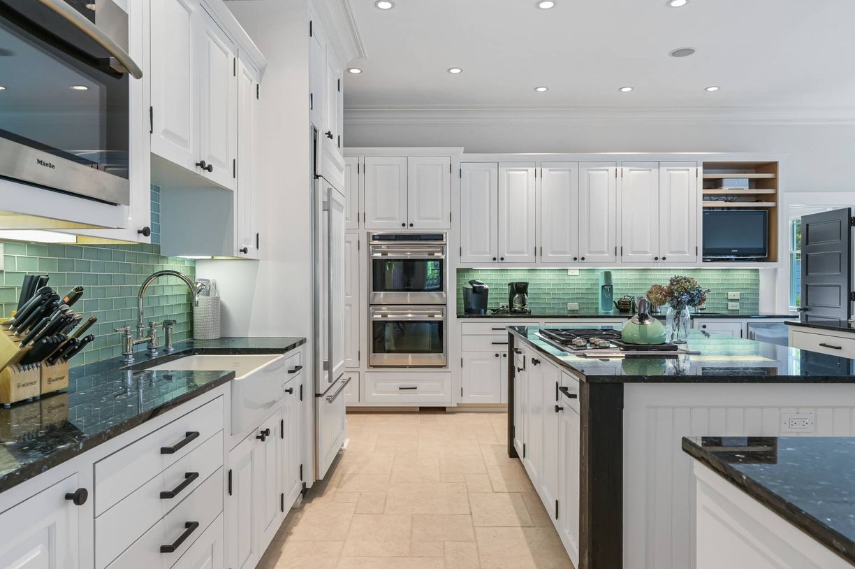 Building Photo - 118 Water Mill Towd Rd