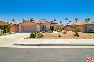 Building Photo - 40808 Eastwood Ln