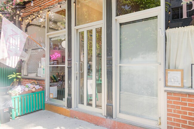 Building Photo - 501 1/2 E 83rd St