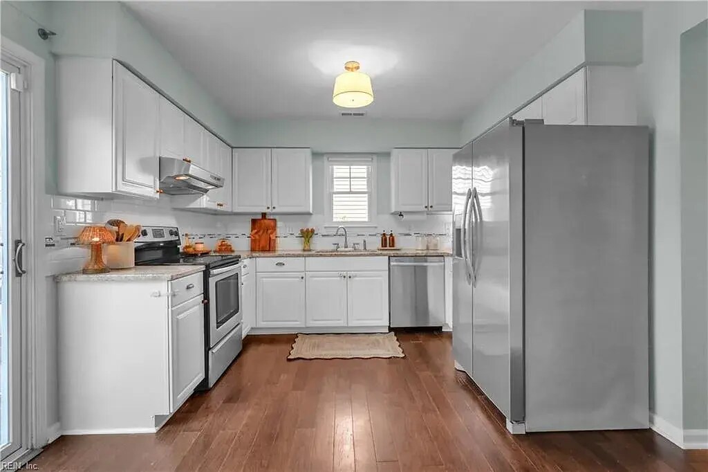 Building Photo - 4048 Bradshaw Dr