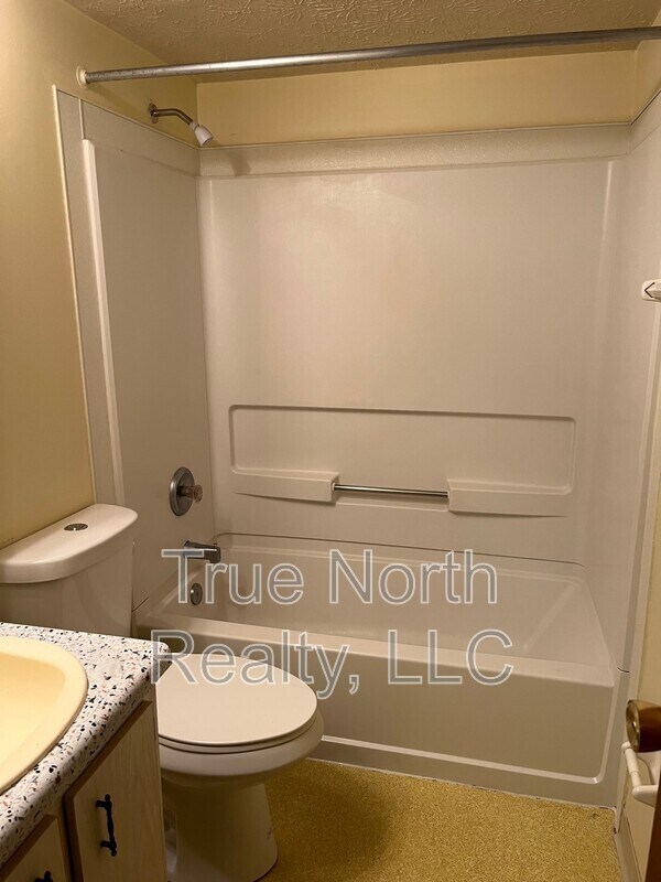 Building Photo - 3093 Jackielane Dr