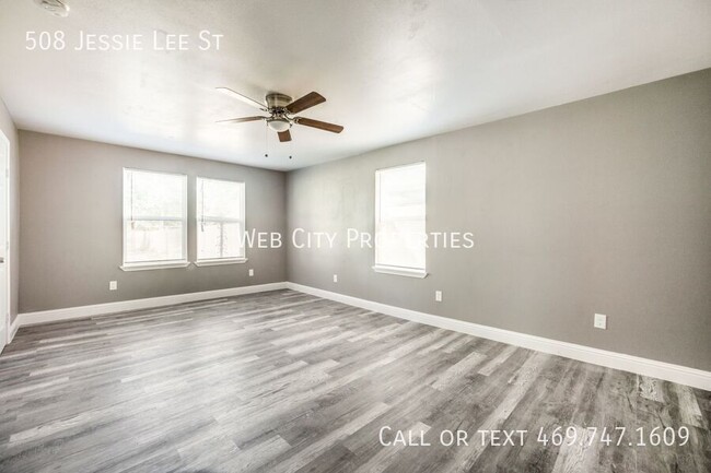 Building Photo - 508 S Jesse Lee St