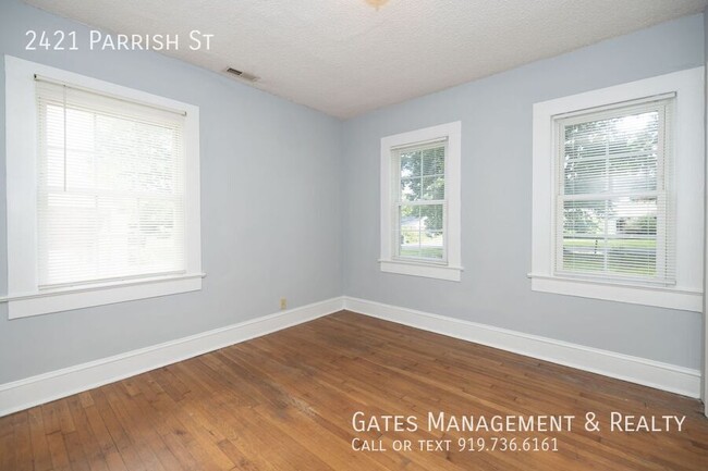 Building Photo - 2421 Parrish St