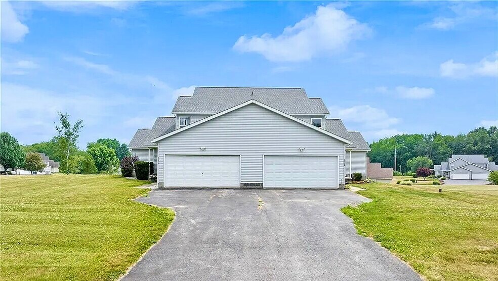 Building Photo - 2012 Rolling Meadows Ln