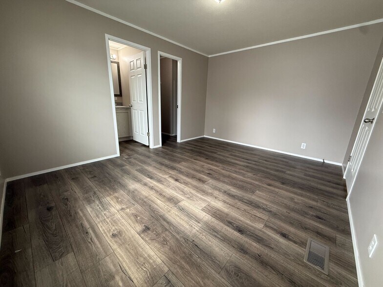 Building Photo - 11785 Cascade Cir