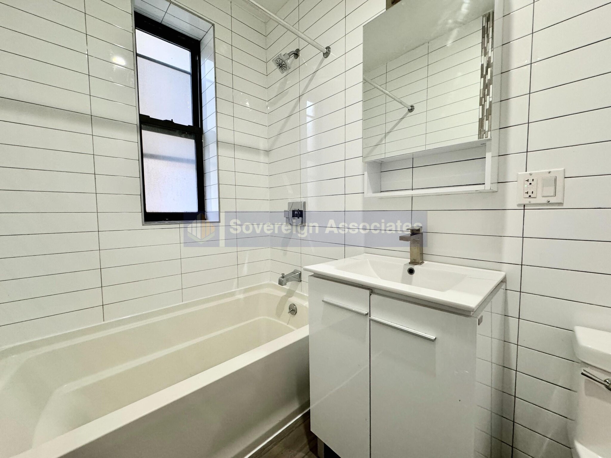 Building Photo - 235 W 146th St