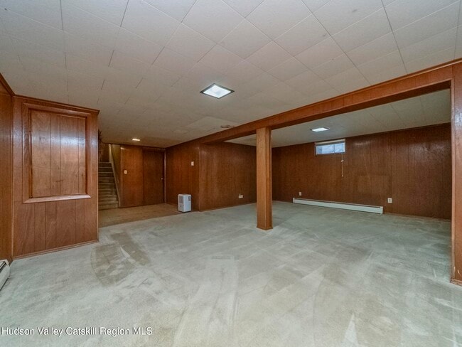 Building Photo - 30 Redwood Rd