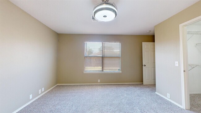 Building Photo - 6007 Baldwin Elm St