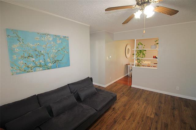 Building Photo - 505 College St