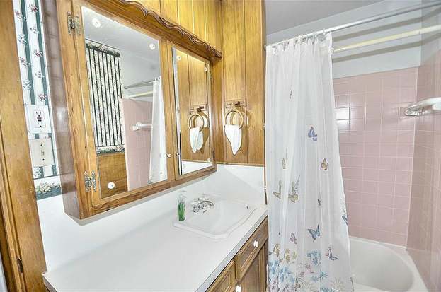 Building Photo - 206 Pecan Dr