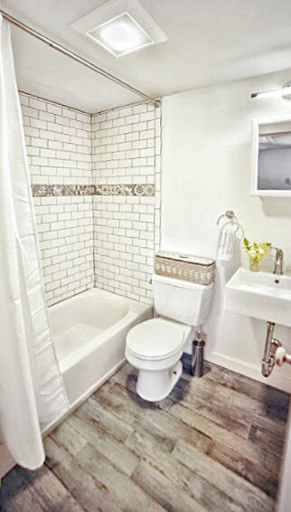 Bathroom - First Floor - 1 White Way