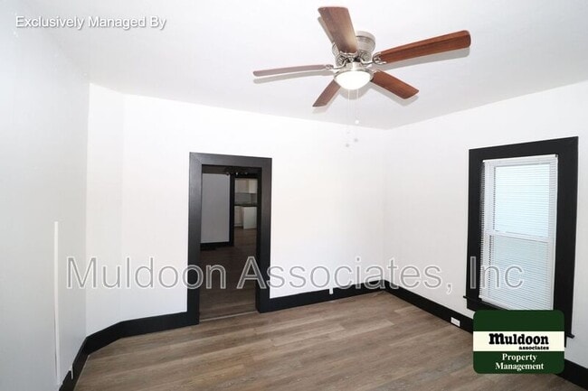 Building Photo - 1037 Pine St