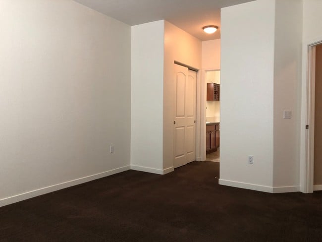Building Photo - 13456 Via Varra