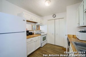 Building Photo - 14927 Moss Arbor