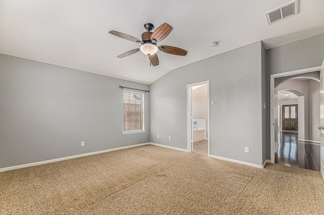 Building Photo - 520 Cedar Branch Dr