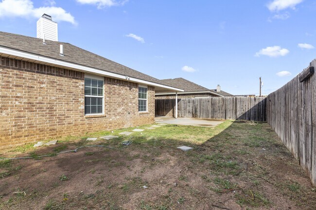 Building Photo - 3212 Oriental Ave