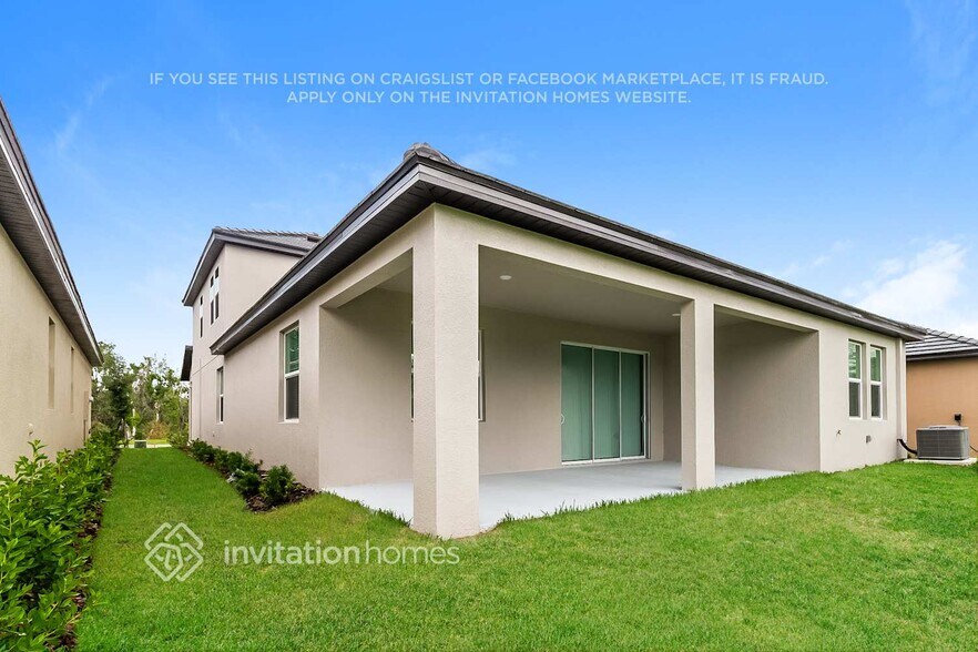 Building Photo - 14342 17th Ct E