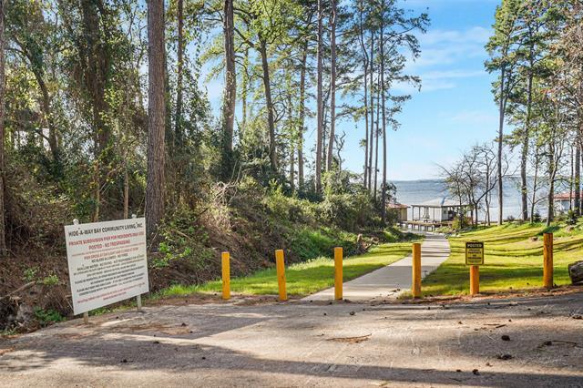 Building Photo - 17172 Mary Martin Dr