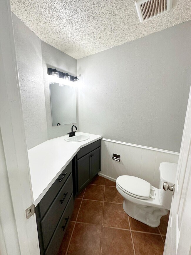 Building Photo - 4403 56th St