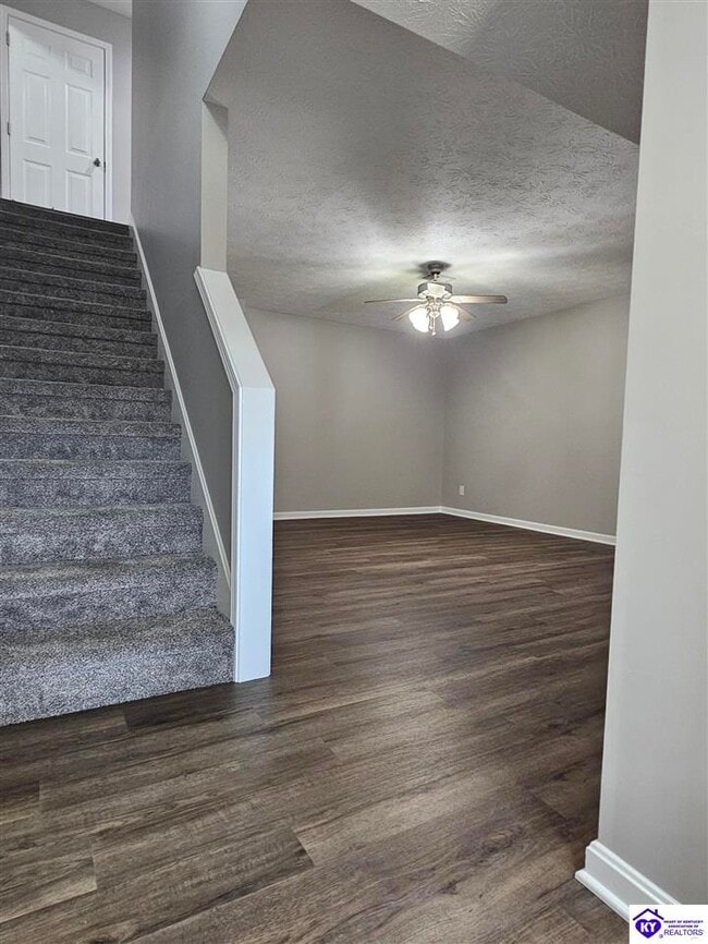 Building Photo - 118 Twin Lakes Dr