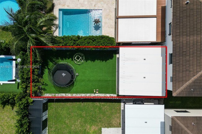 Building Photo - 25185 SW 108th Ave