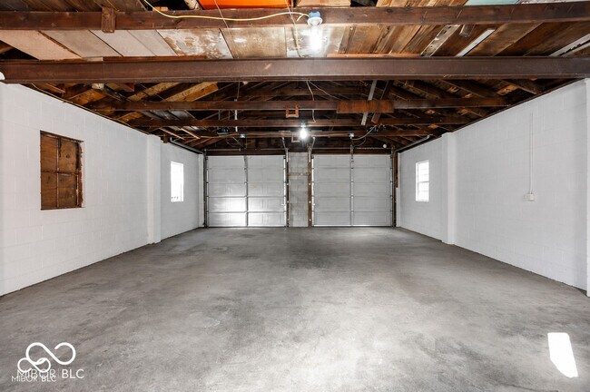 Building Photo - 1124 Evison St