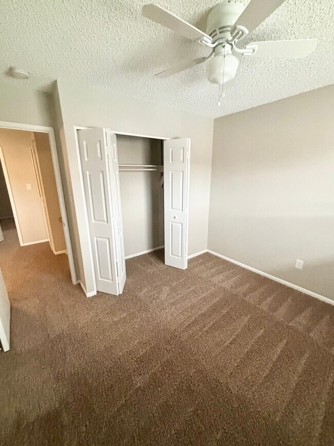 Building Photo - 9014 E Lehigh Ave