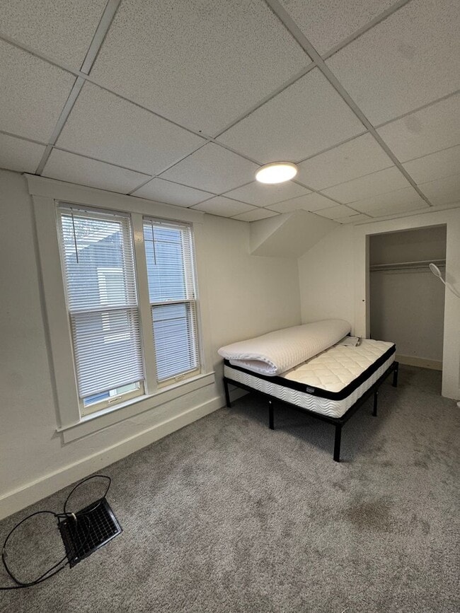 Building Photo - 4-Bedroom Near U-M with Bonus Room, Big Backyard & Front Porch