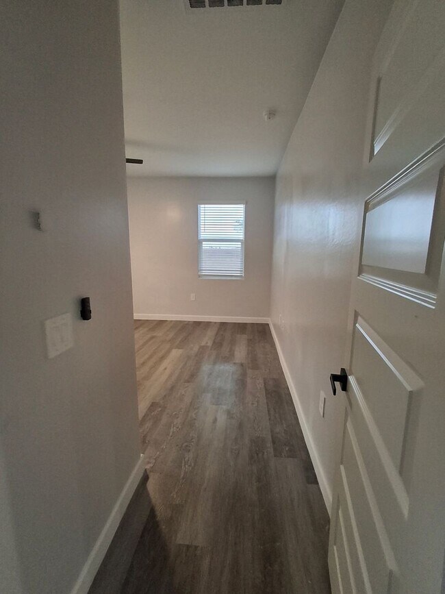 Building Photo - 36672 N Asturian Vly Wy