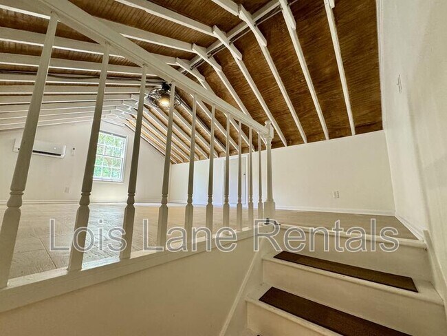 Building Photo - 978 Mooring Dr