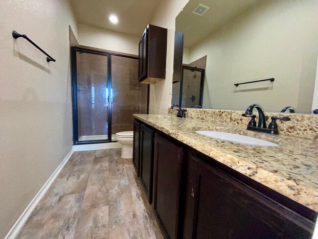 Building Photo - 114 Stacy Ln