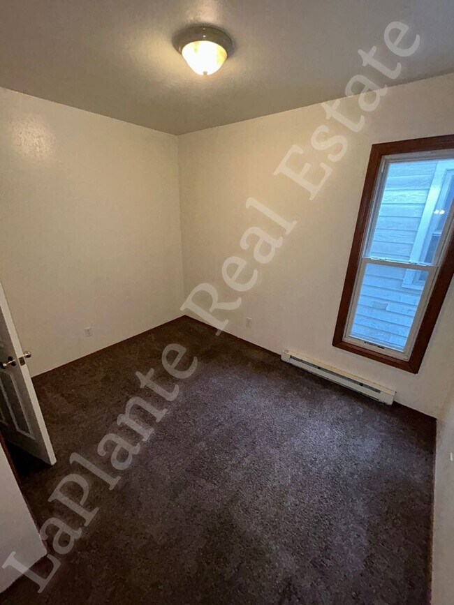 Building Photo - 4105 Walker Ave