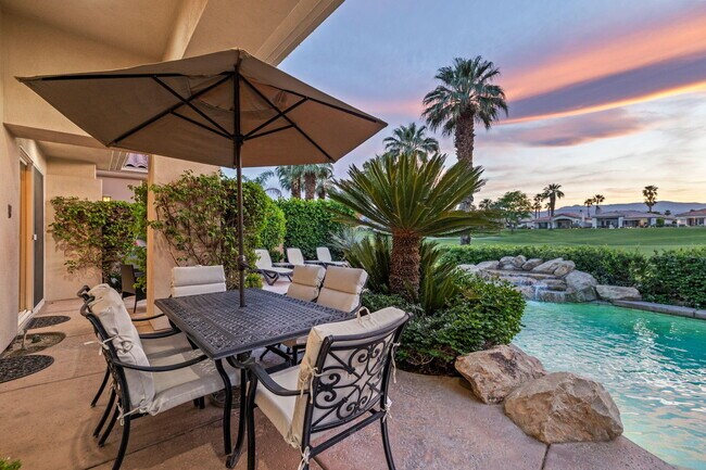 Building Photo - 727 Arrowhead Dr