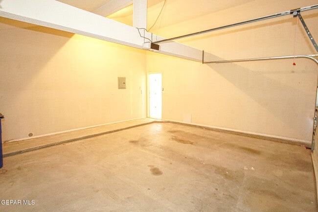Building Photo - 6724 Dakota Ridge Dr