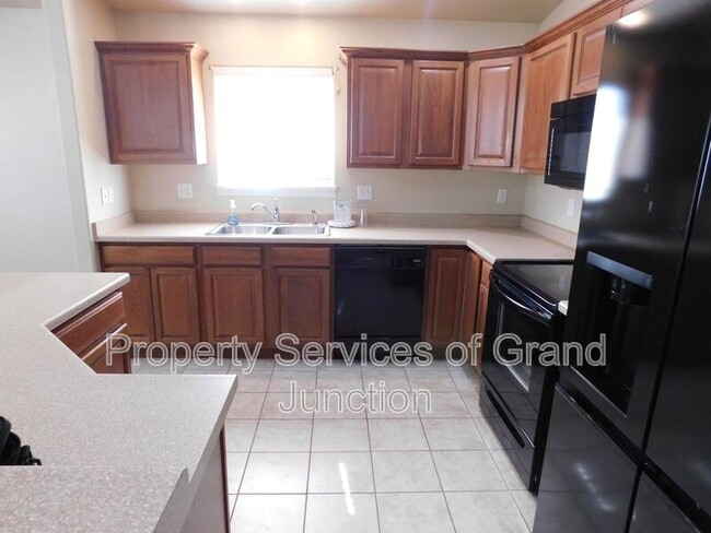 Building Photo - 1105 Alexander Ct