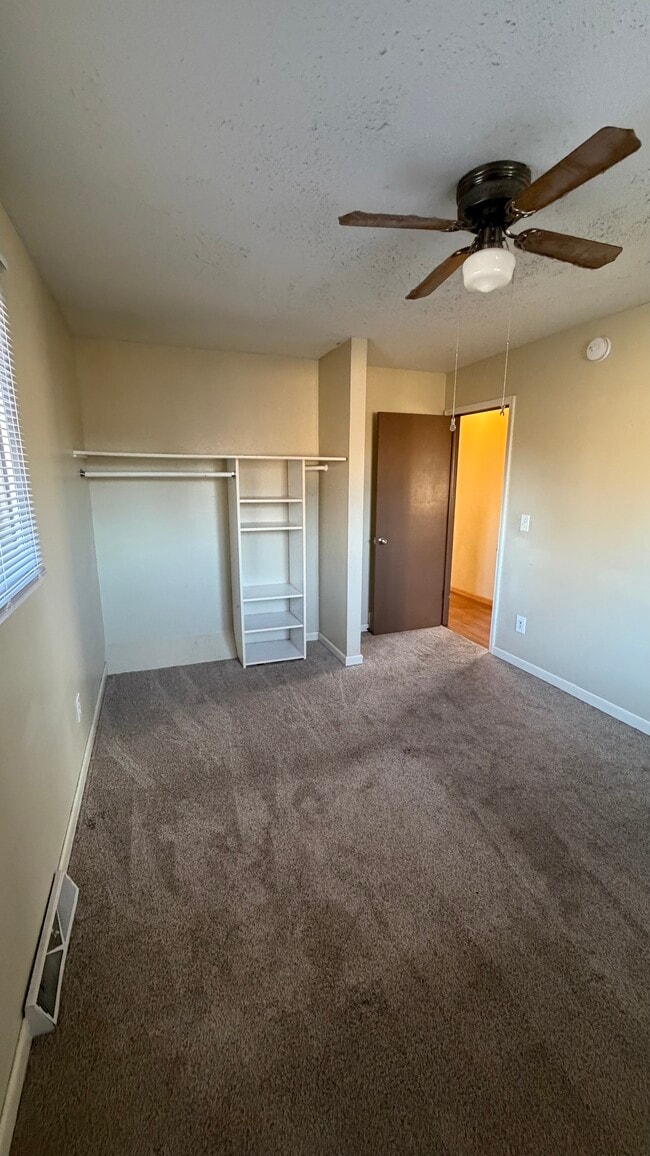 Building Photo - 1109 33rd Ave N